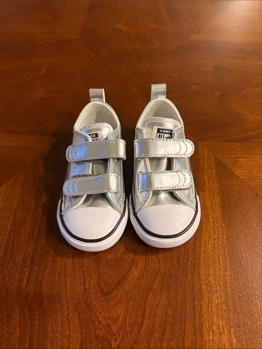 Converse Kids Silver Metallic Velcro Low-Top Sneakers